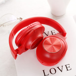 L7 Wireless Bluetooth Headphone with Microphone and Volume Control TF Card Support